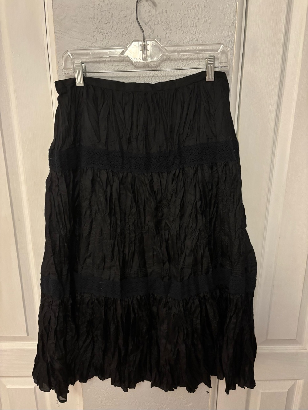 90’s Vintage 100% Silk Tiered Crinkle Skirt W Floral Embroidery Whimsigoth Med